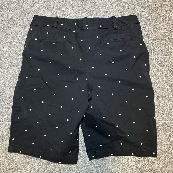 Talbots Polka Dot Chino Shorts Womens Size 10 Black Mid Rise Casual - Picture 9 of 9
